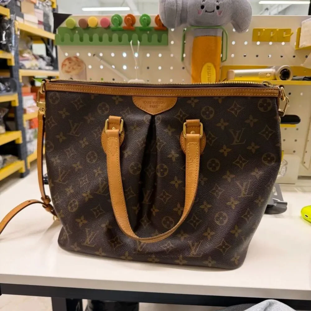 Louis Vuitton Women Pre-Loved Bag Very Good Condition